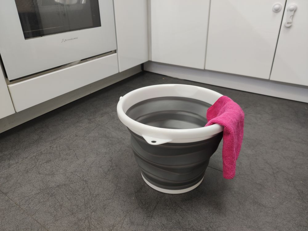 Ведро силиконовое складное ES-BC-portable-10l-32x35x24 5-white gray